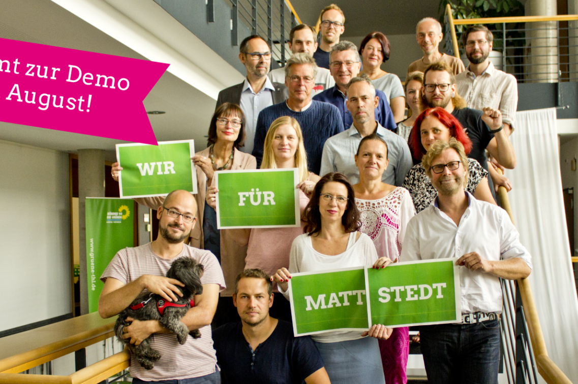 Gruppenbild der Fraktion mit Schriftzug "Wir für Mattstedt"